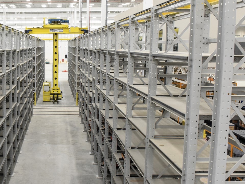 High density die storage with small overhead crane on the racks